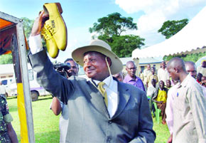 Museveni displaying shoes